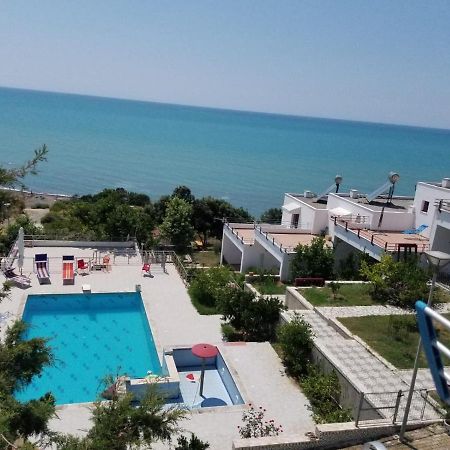 Oasis Residency Apartment Spille Bagian luar foto